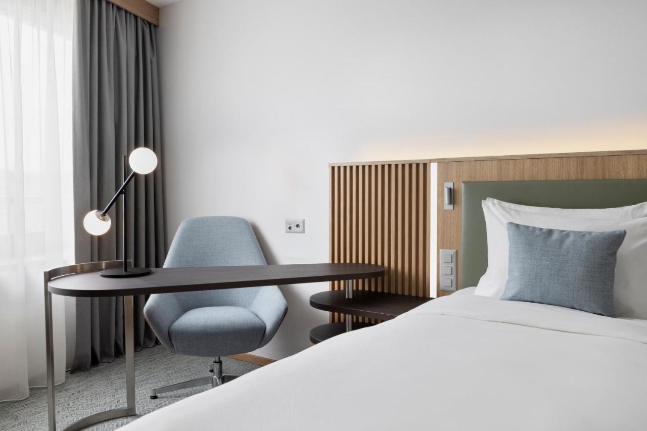 Hotel Courtyard By Marriott Biel Bienne Exterior foto