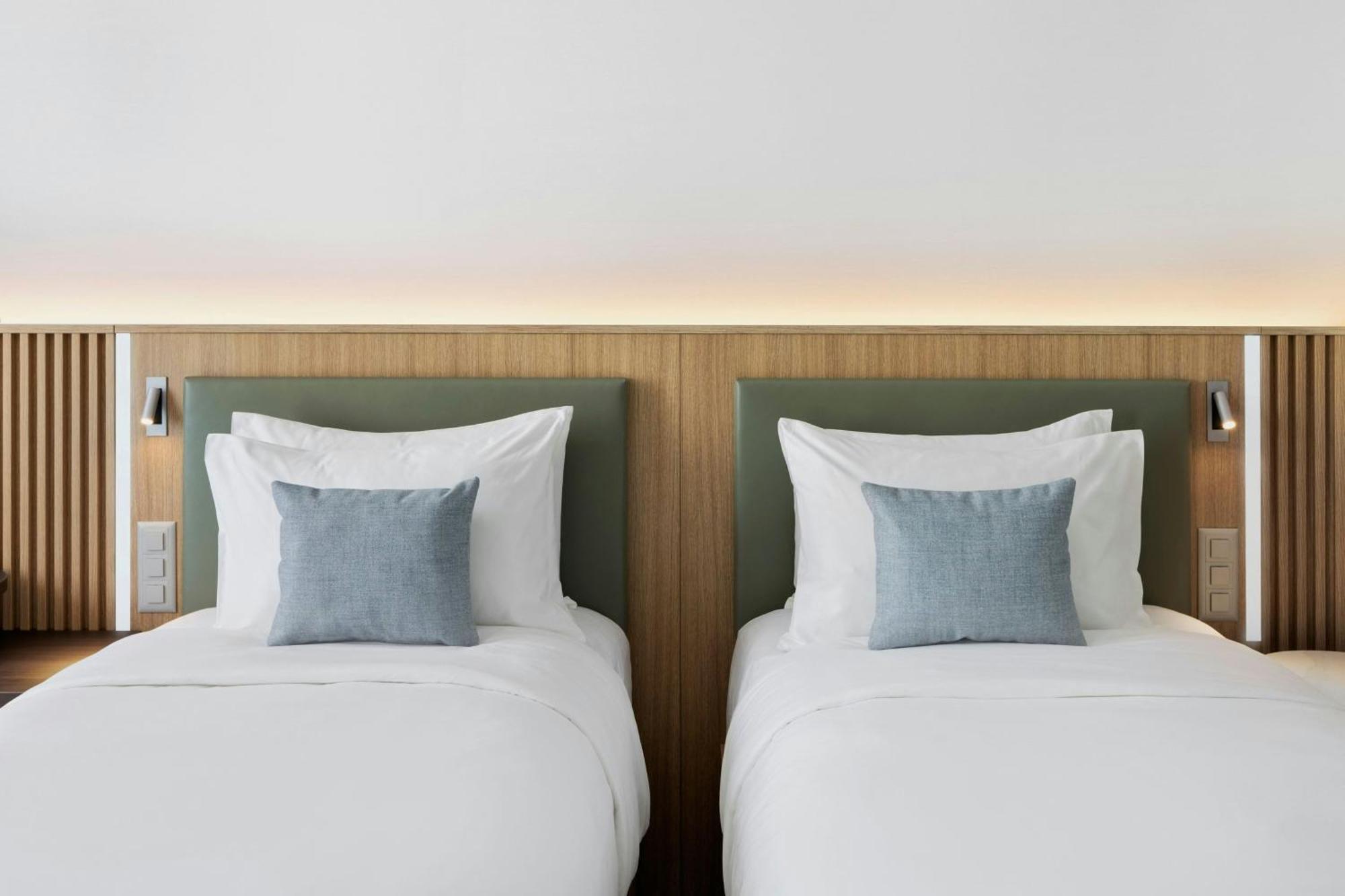 Hotel Courtyard By Marriott Biel Bienne Exterior foto