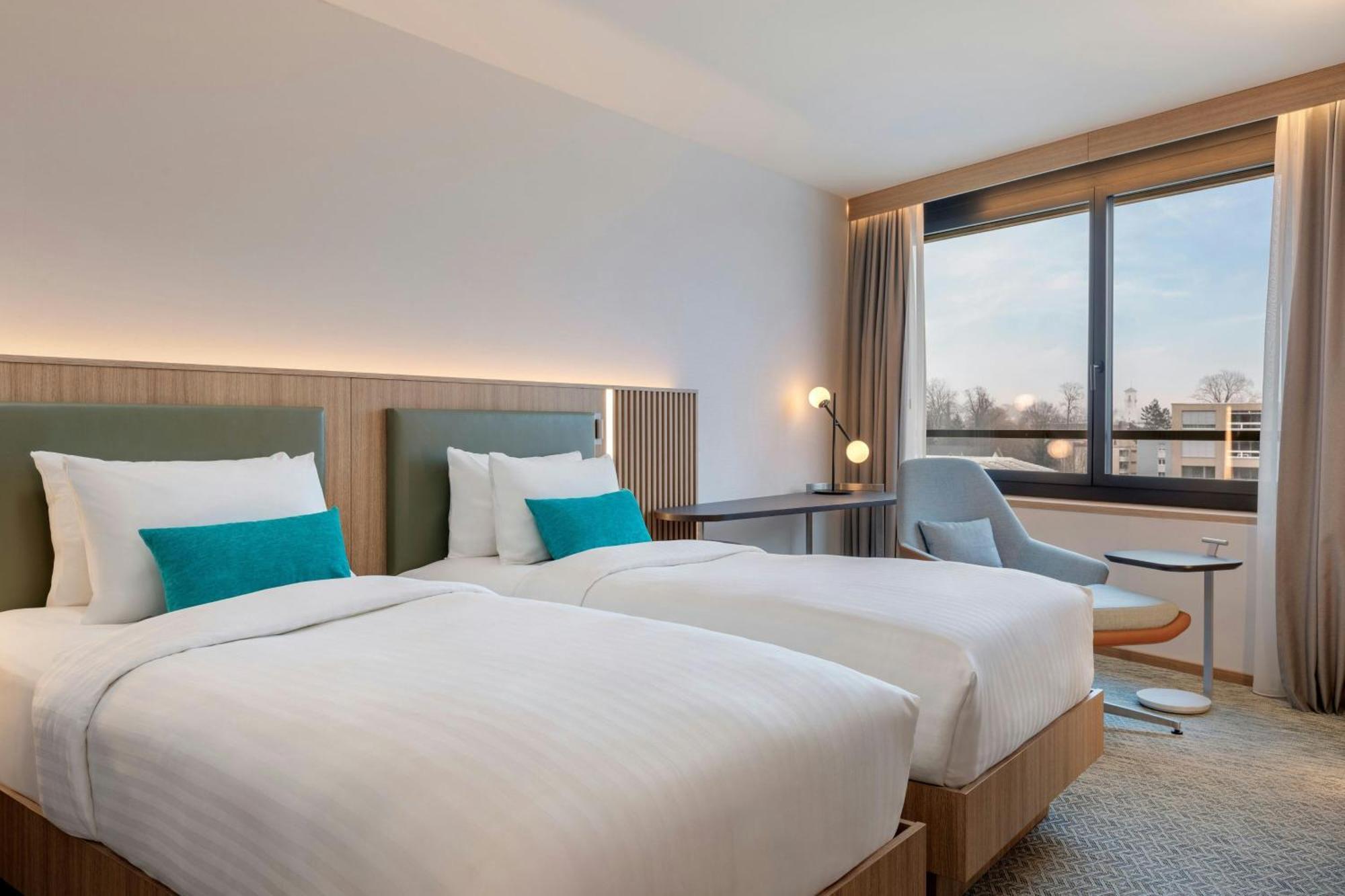 Hotel Courtyard By Marriott Biel Bienne Exterior foto
